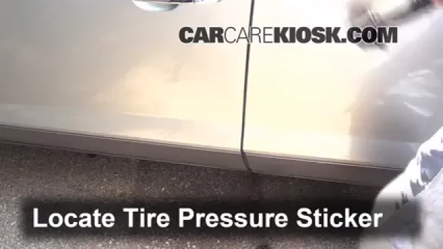 2008 Buick Enclave CXL 3.6L V6 Tires & Wheels Check Tire Pressure